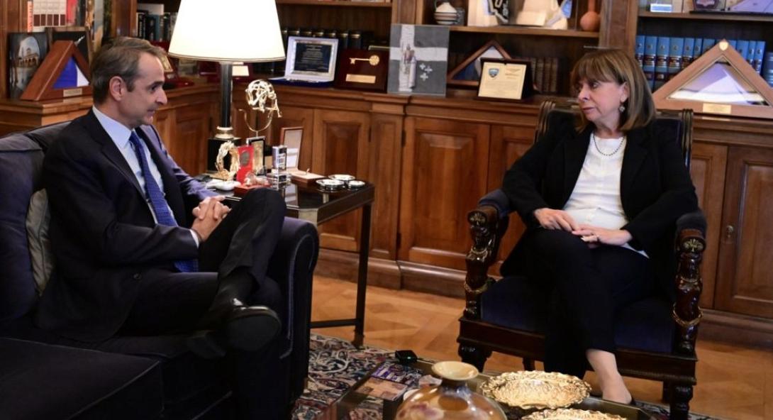 Μητσοτάκης - Σακελλαροπούλου