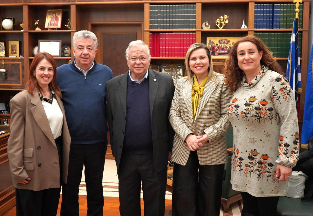  ΑΡΝΑΟΥΤΑΚΗς ΧΑΜΟΓΕΛΟ