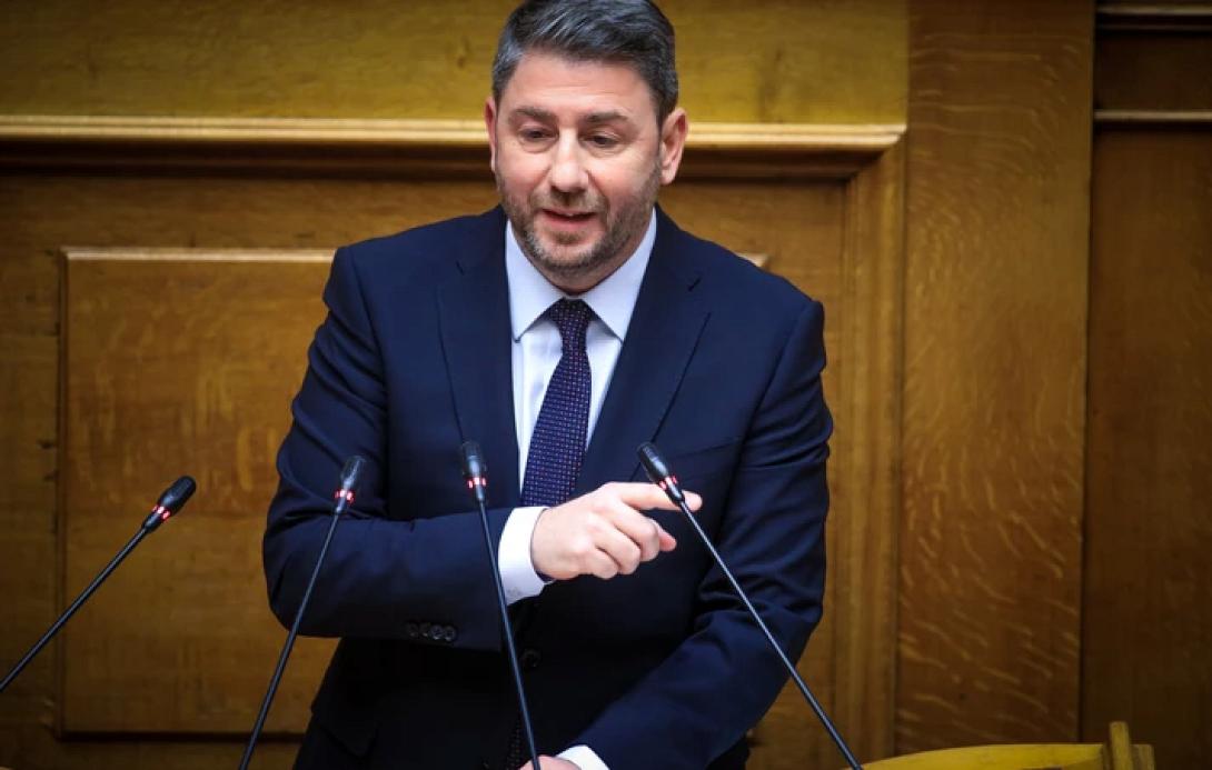 νικος ανδρουλακης