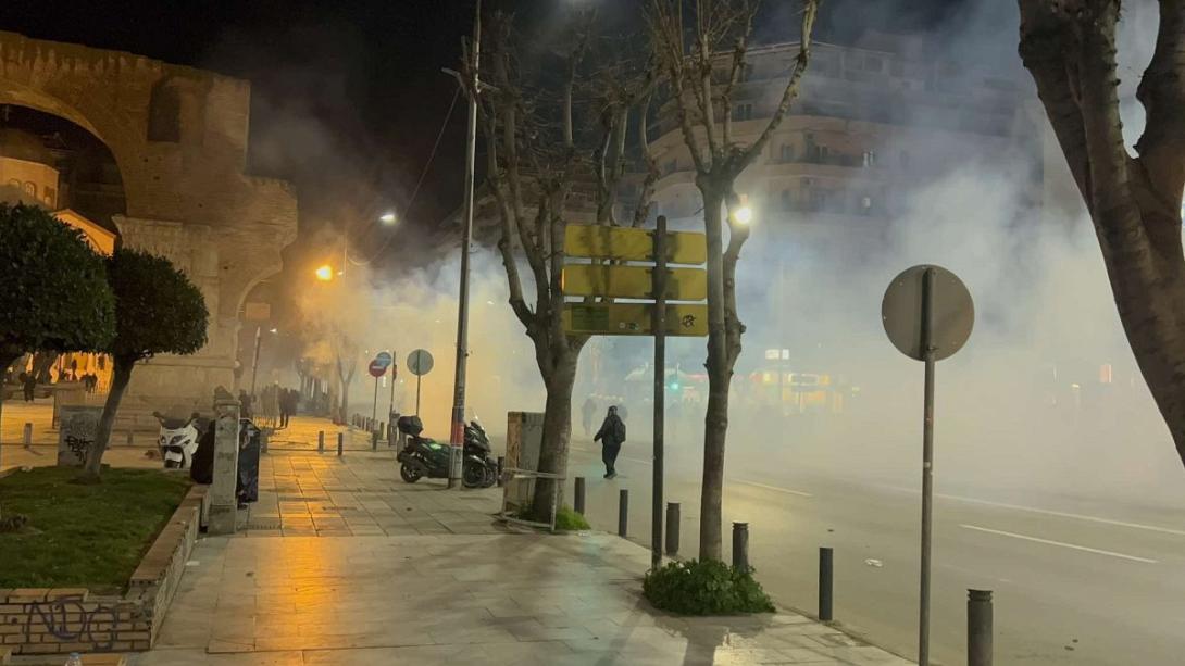 θεσσαλονίκη επεισόδια τέμπη