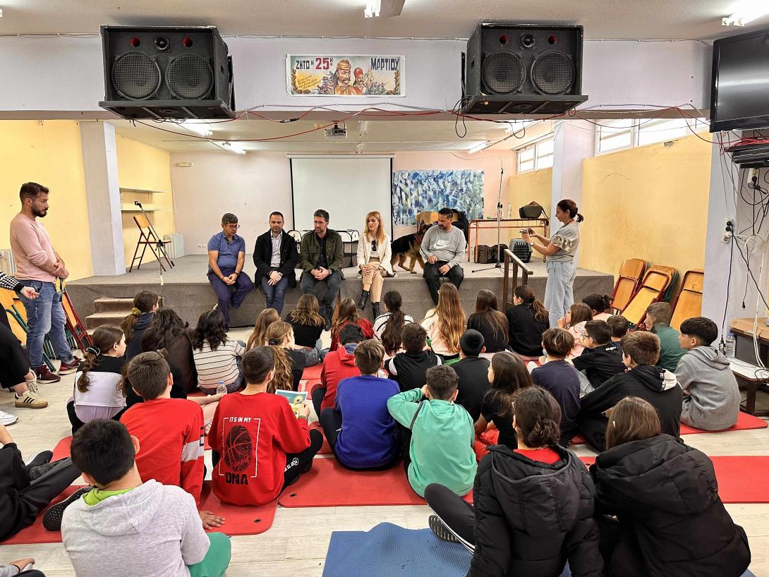 Ο Μποκέας στο 1ο Δημοτικό Σχολείο Αγίας Μαρίνας