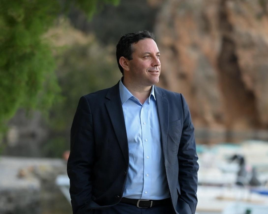 Μενεγάκης
