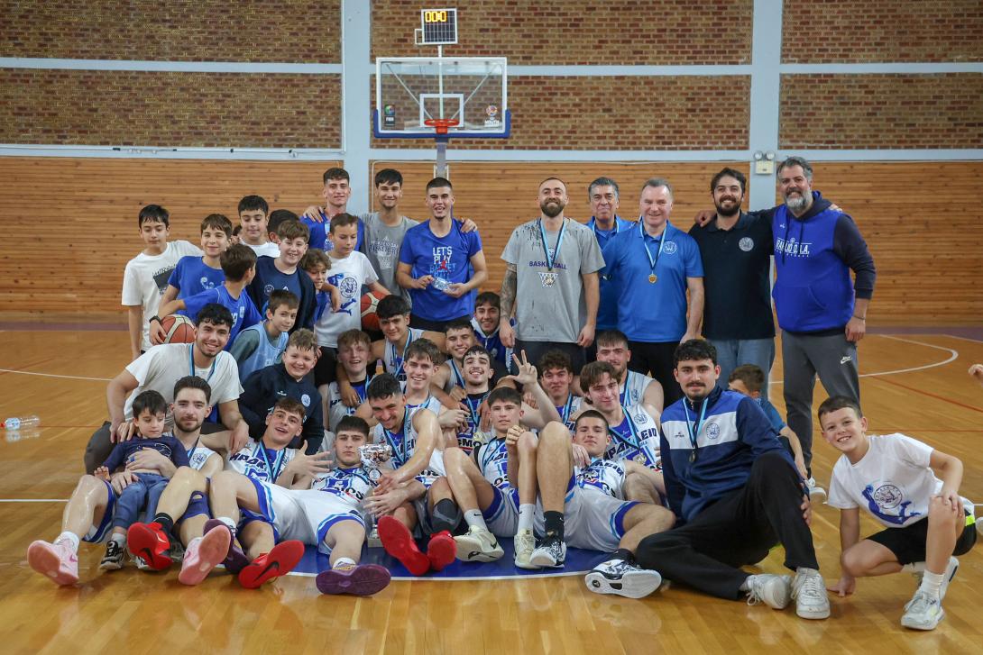 ηρακλειο εφηβοι