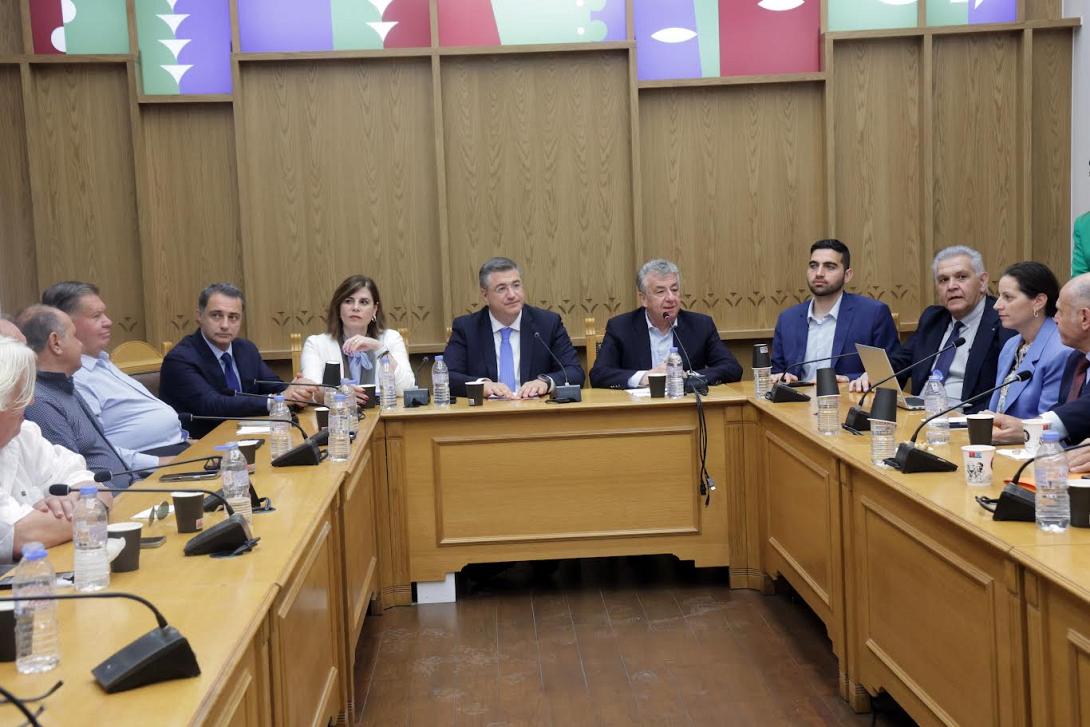 συσκεψη Περιφέρεια