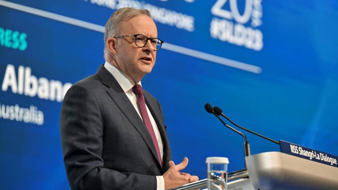 αντονι αλμπανέζι