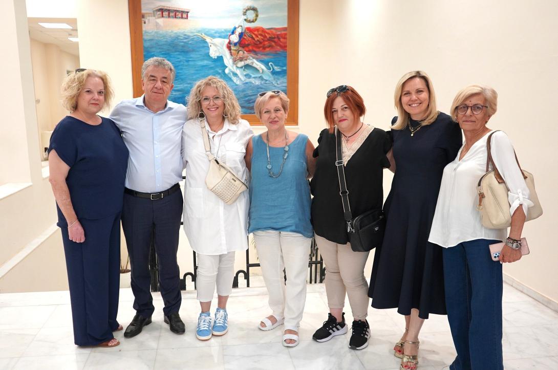 Επίσκεψη της διοίκησης του πολιτιστικού συλλόγου Αρκαλοχωρίου στον Περιφερειάρχη Κρήτης