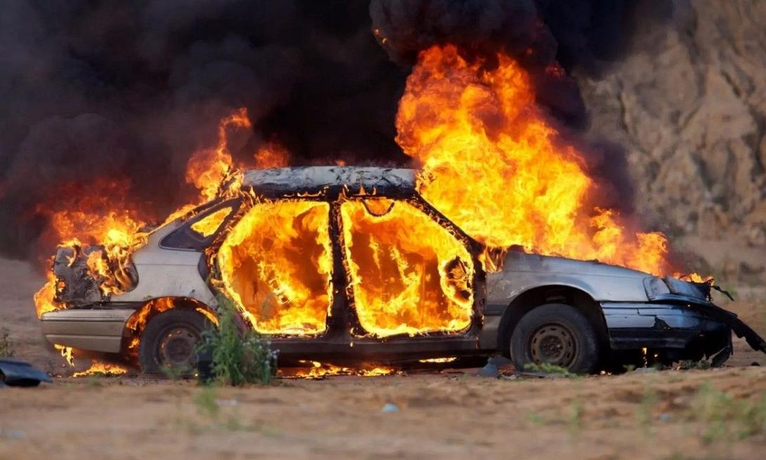 φωτιά σε αυτοκίνητο