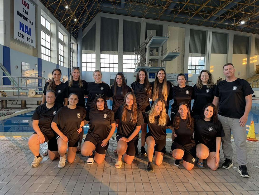 koritsia-polo-ofi