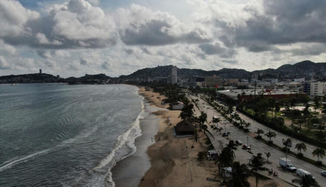 τυφωνας ερικ μεξικο