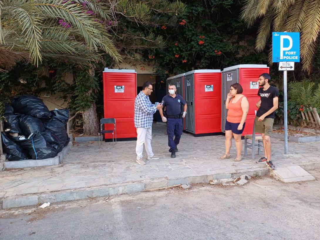 συντυχακης πρόσφυγες