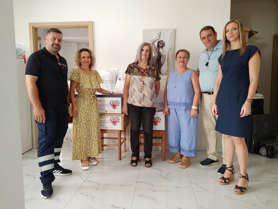 προσφορά φαρμάκων στο Κοινωνικό Φαρμακείο του Δήμου Ηρακλείου