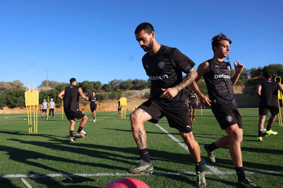 ofi-marinakis-apostolakis