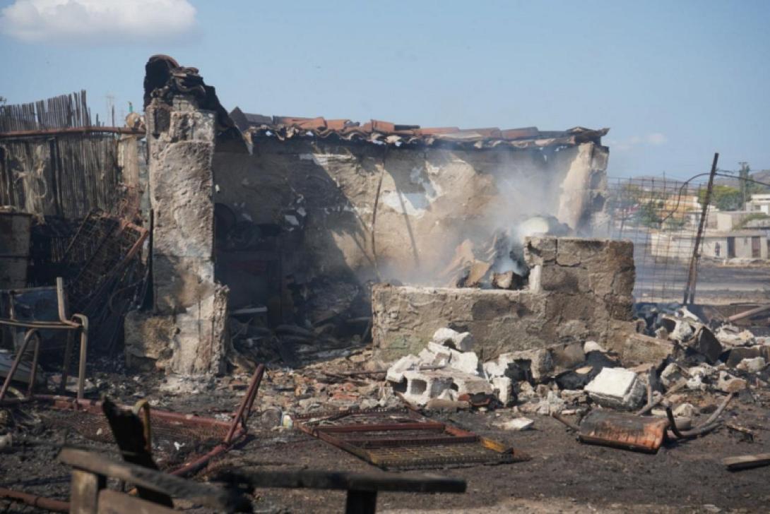 Φωτιά στην Κερατέα