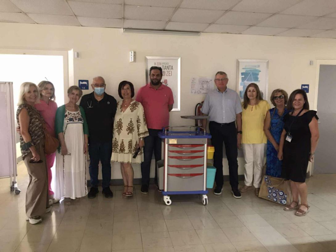 Δωρεά τροχήλατου στην Ογκολογική Κλινική του ΠΑΓΝΗ