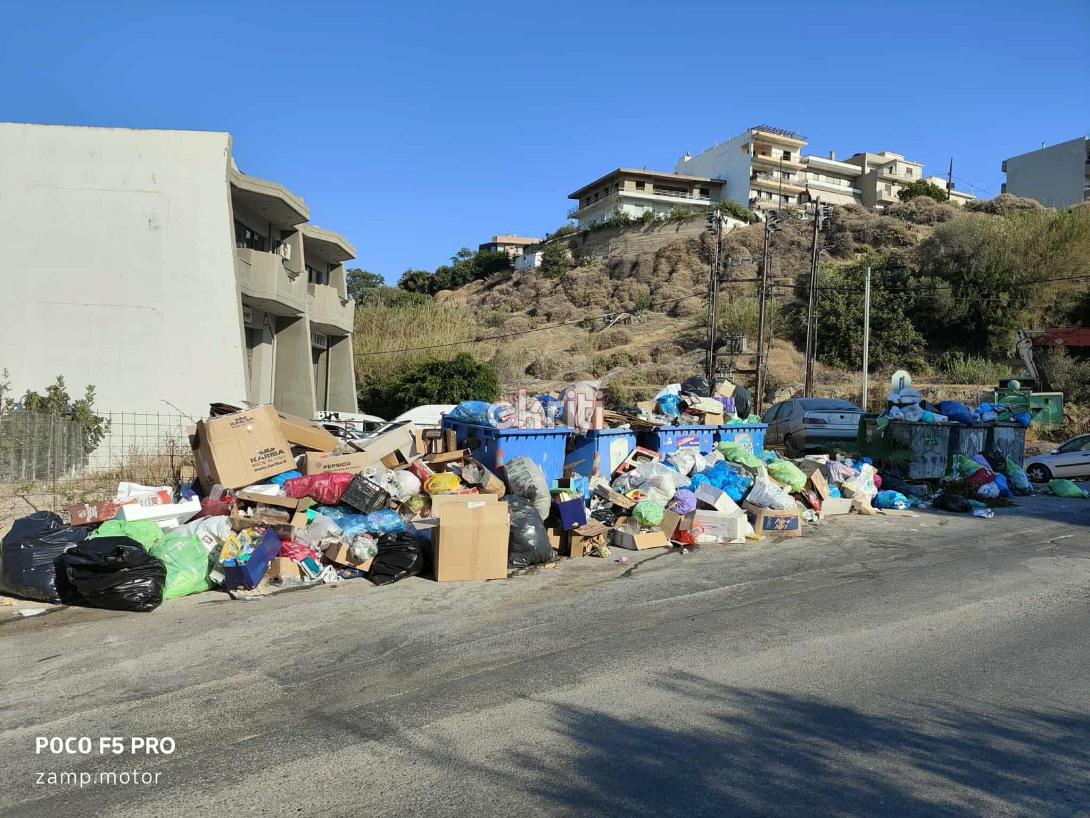 καδοι απορριμάτων 