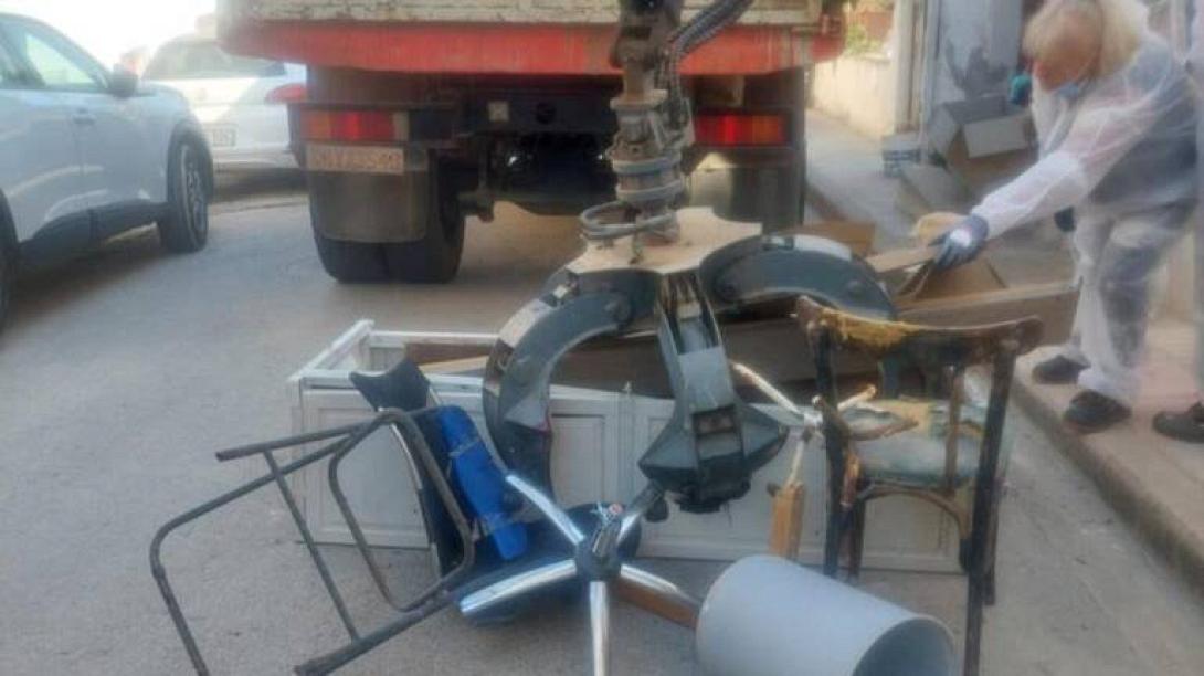 επιχείρηση υγειονομικής εκκαθάρισης σε σπίτι