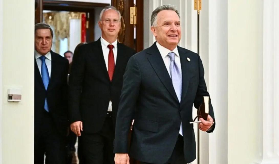 απεσταλμένος ΗΠΑ