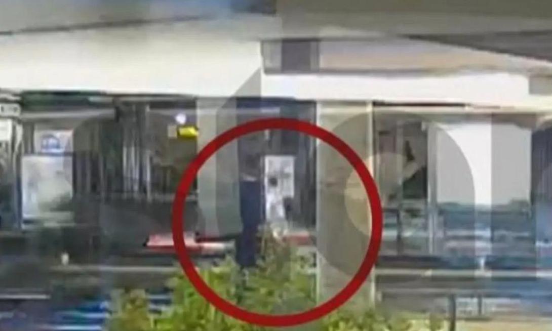 βιντεο κοριτσακι παλαιο φαληρο