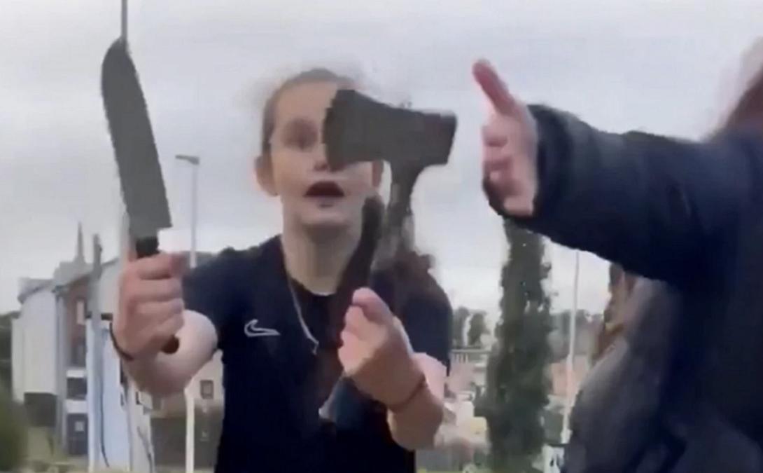 κορίτσι, απειλή, όπλα