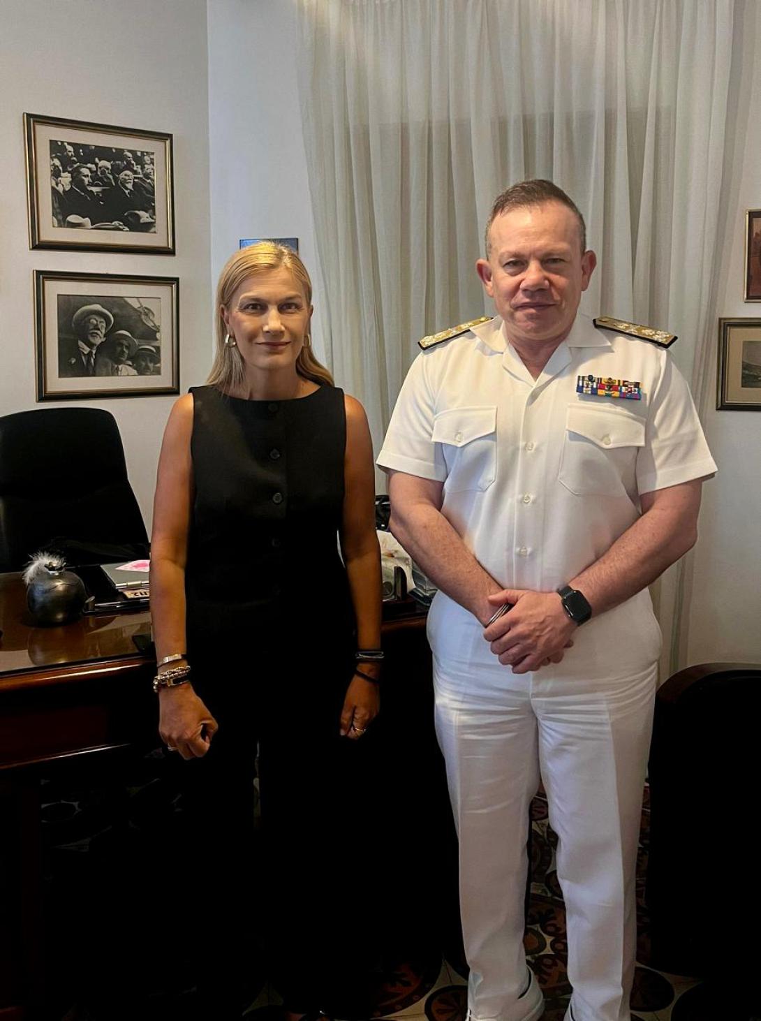 Συνάντηση της Υφυπουργού Μετανάστευσης και Ασύλου κας Σέβης Βολουδάκη με τον Αρχηγό του Λιμενικού Σώματος