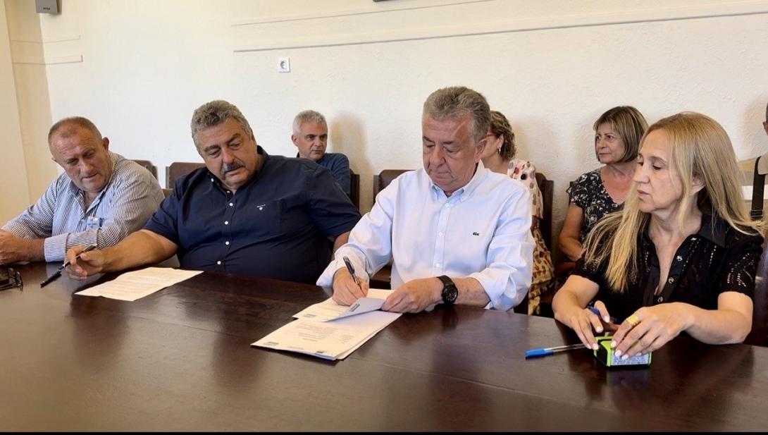 Υπογράφηκε από τον Περιφερειάρχη Κρήτης   το Πλάτανος-Σφηνάρι έργο 20 εκατ. ευρώ  