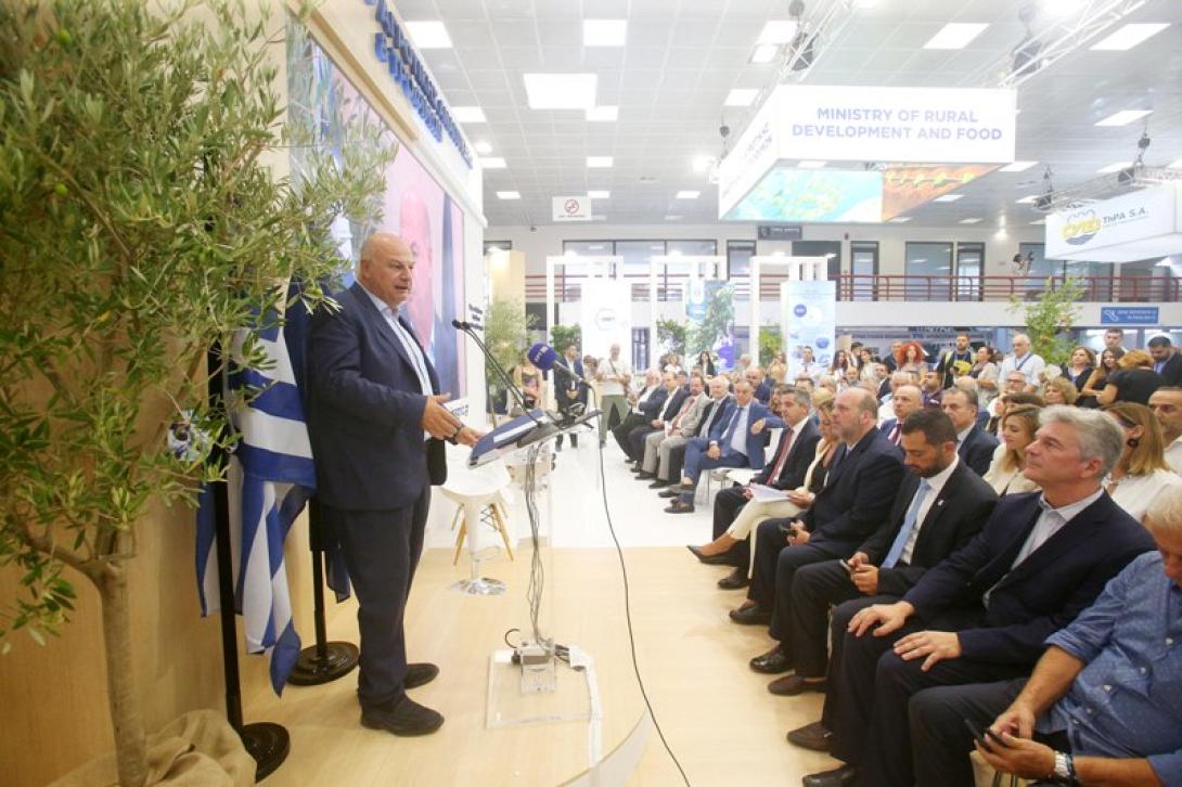 Κώστας Τσιάρας