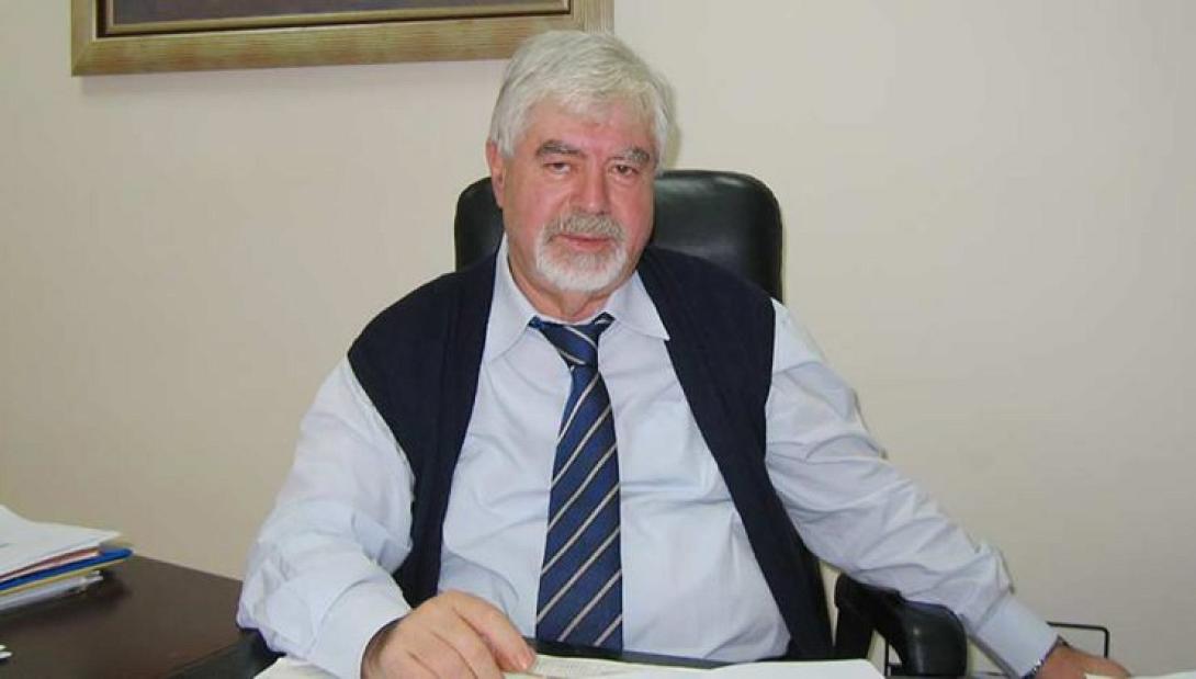 αποστολος αλεξακης