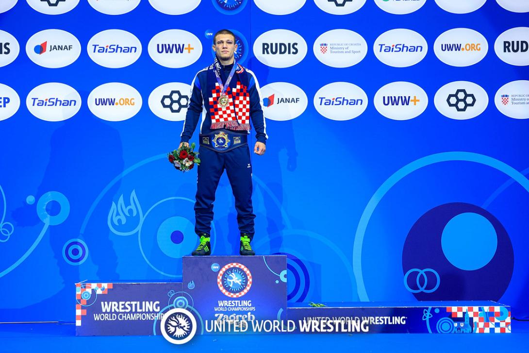 κουγιουμτζιδησ