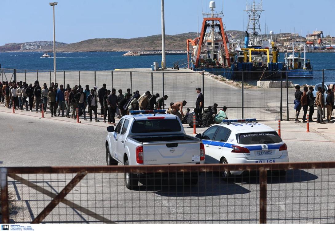 μετανάστες