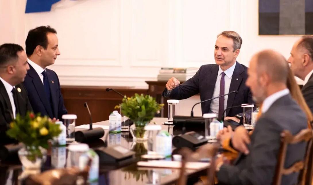 Μητσοτάκης Μαξίμου