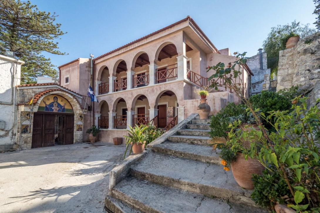 μονή παλιανής