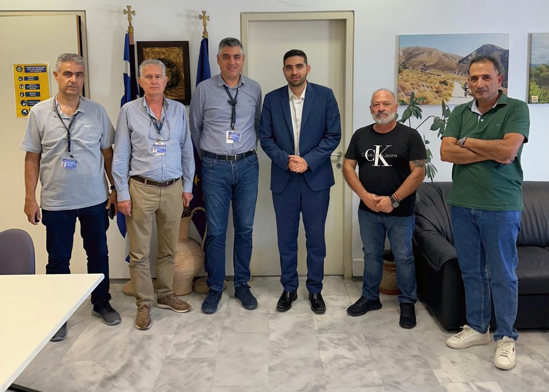 Συνάντηση Κωνσταντίνου Κεφαλογιάννη με τον Αερολιμενάρχη Ηρακλείου