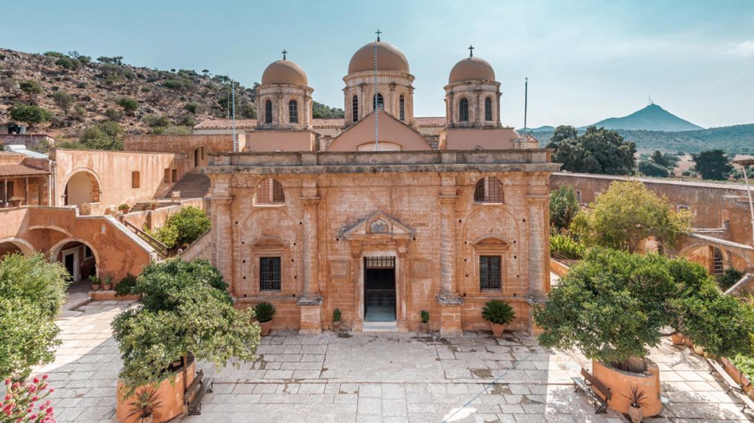 Ιερά Μονή Αγίας τριάδαςα