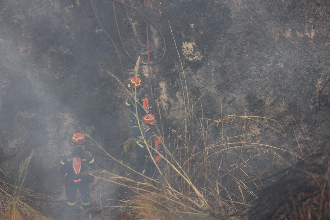 Φωτιά στις Μαλάδες