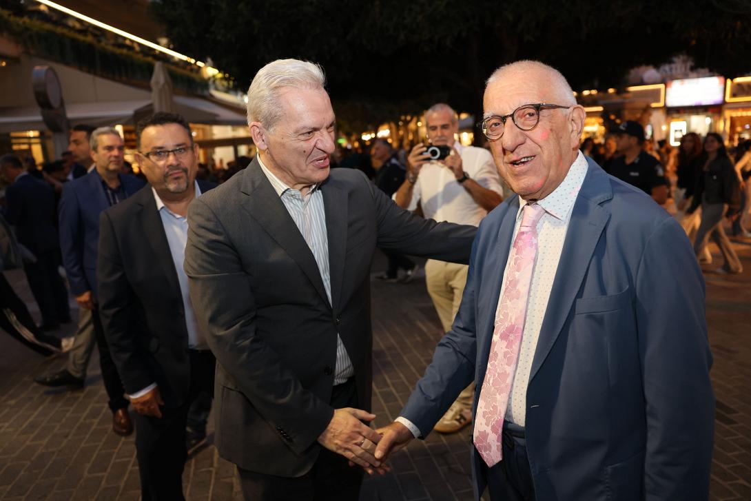 κακλαμάνης βικελαία