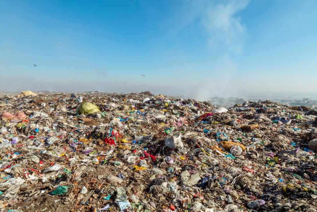 απορρίμματα (φωτογραφία από create.vista.com)