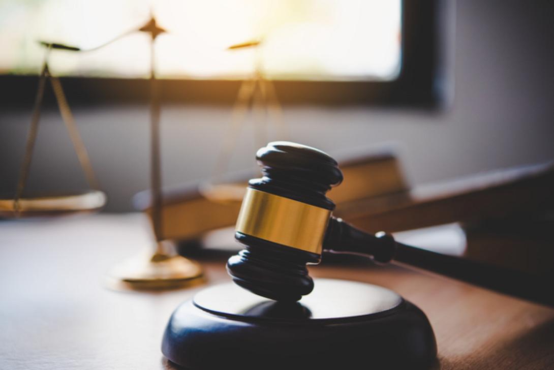 δίκη - δικηγόροι 