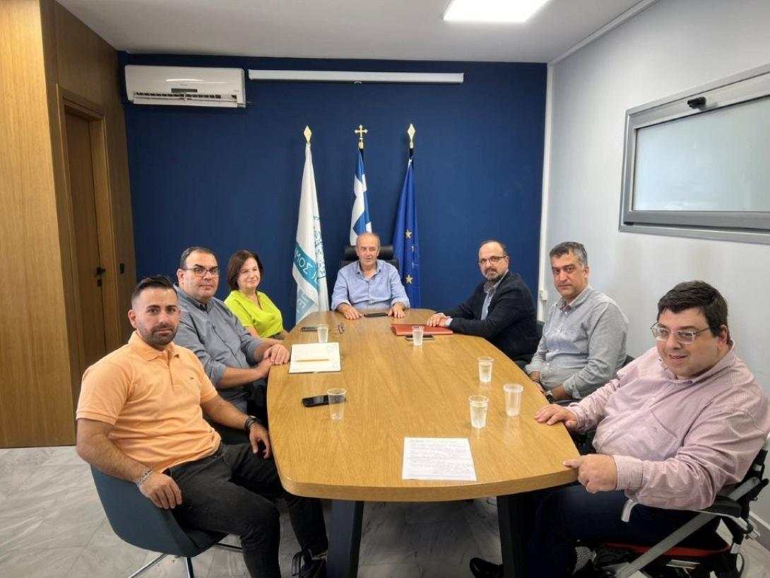 Θεσμική συνάντηση της Τοπικής Διοίκησης ΟΕΕ/ΤΑΚ με τον Δήμαρχο Ιεράπετρα