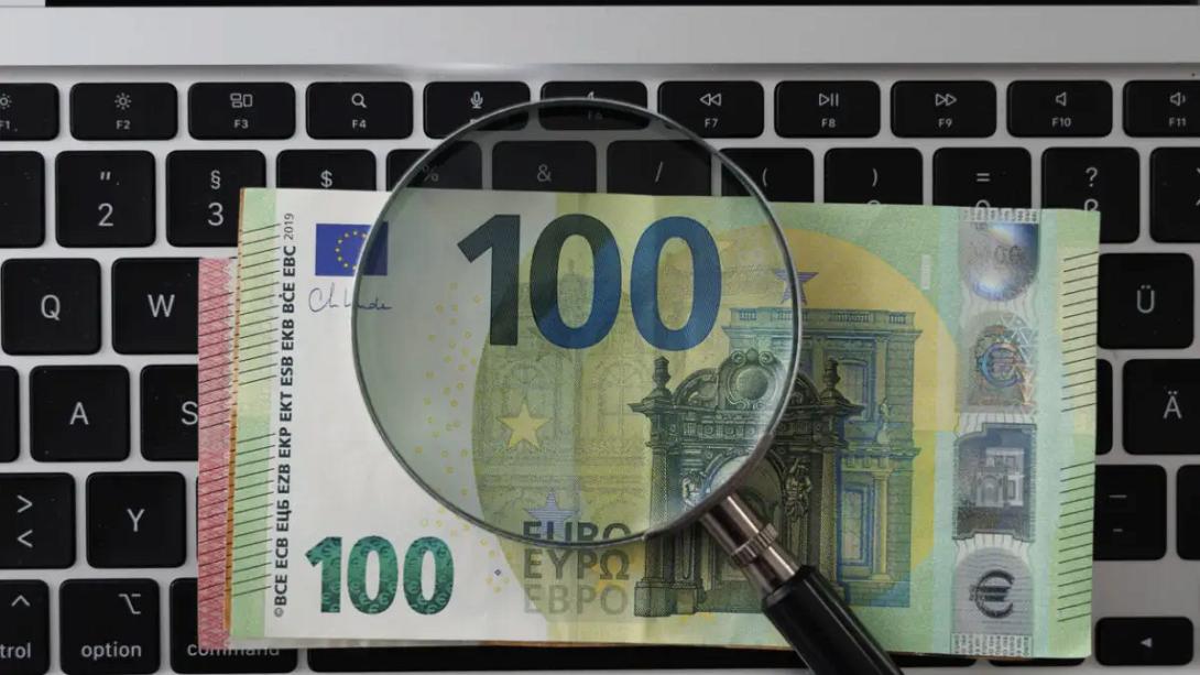 Χρήματα - Εφορία 