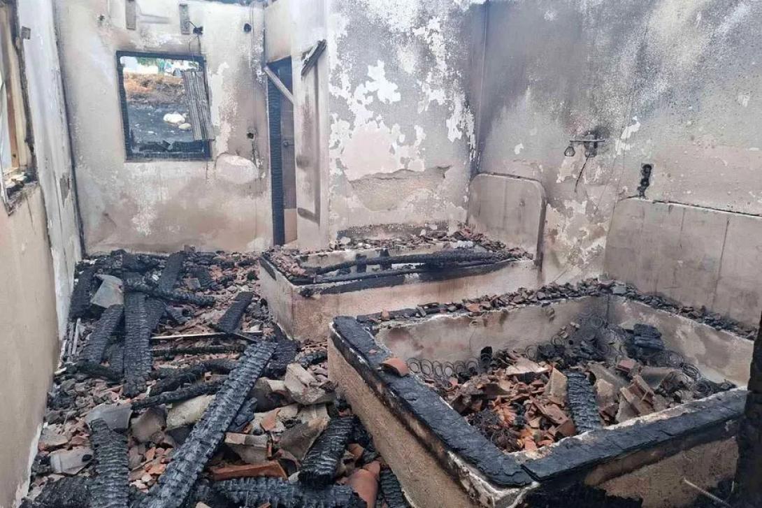 φωτιά - Λέντας