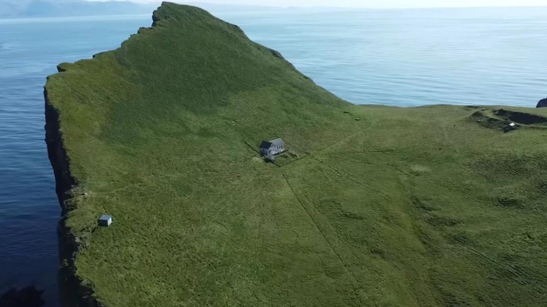 Μοναχικό σπίτι