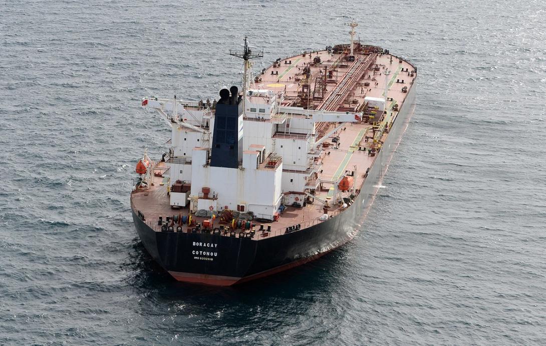 δεξαμενοπολοιο