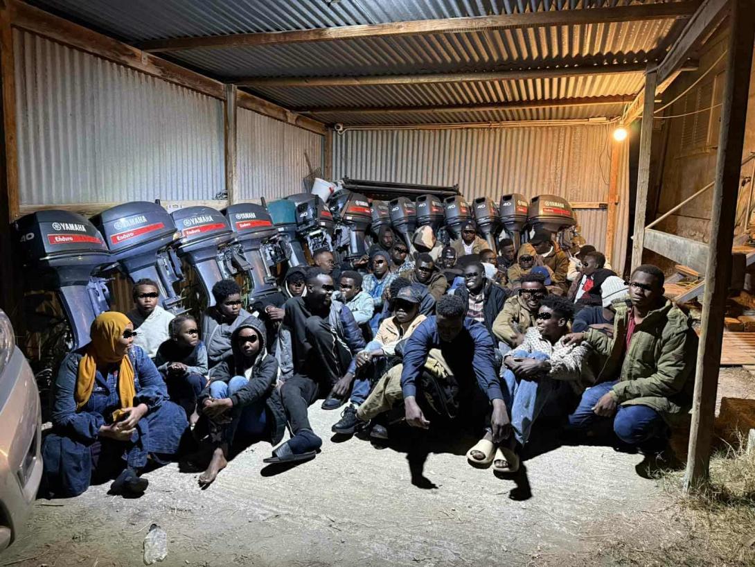 μετανάστες καλοί λιμένες