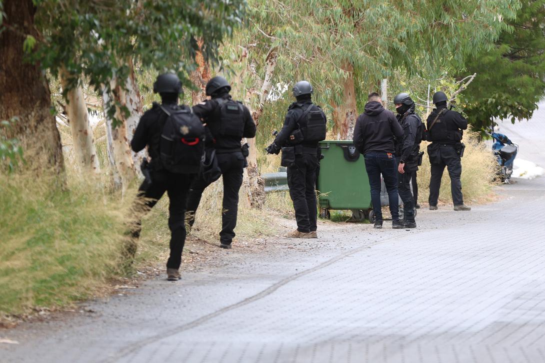Πάνοπλοι αστυνομικοί στα Βορίζια