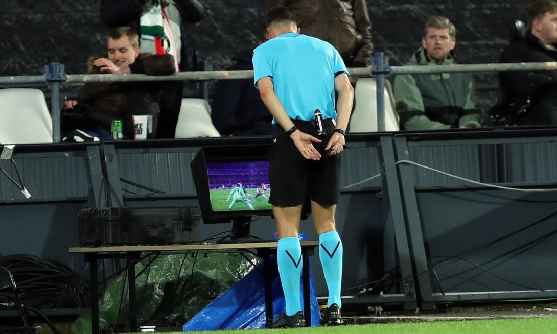 ΔΙΑΙΤΗΤΗΣ VAR