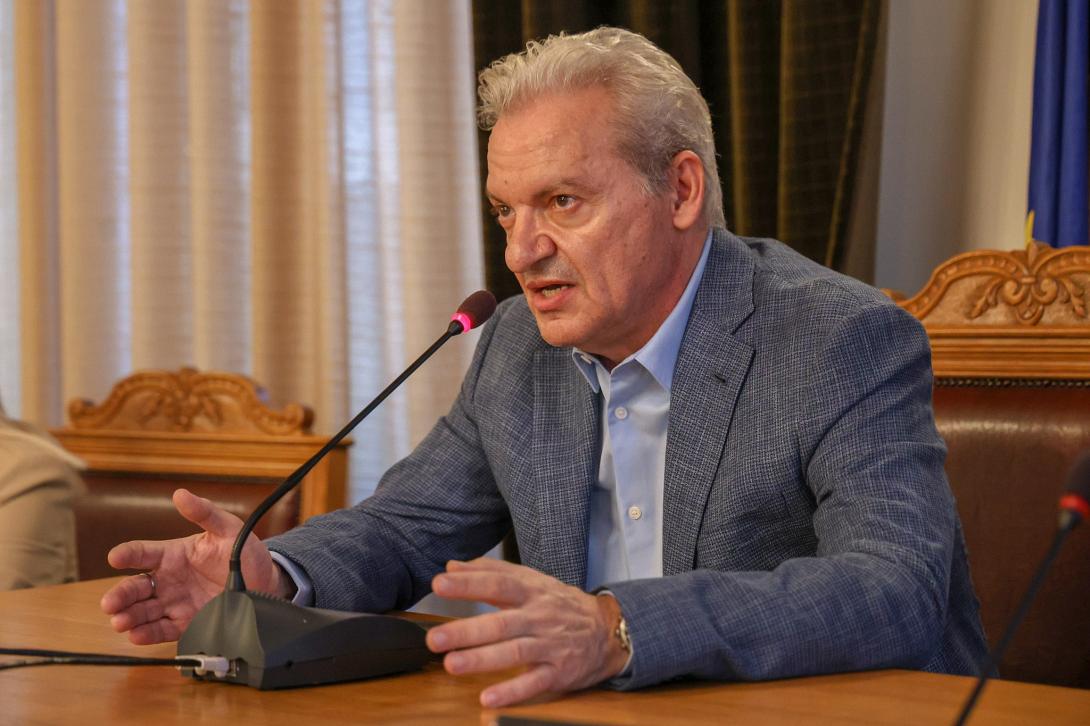 Αλέξης Καλοκαιρινός