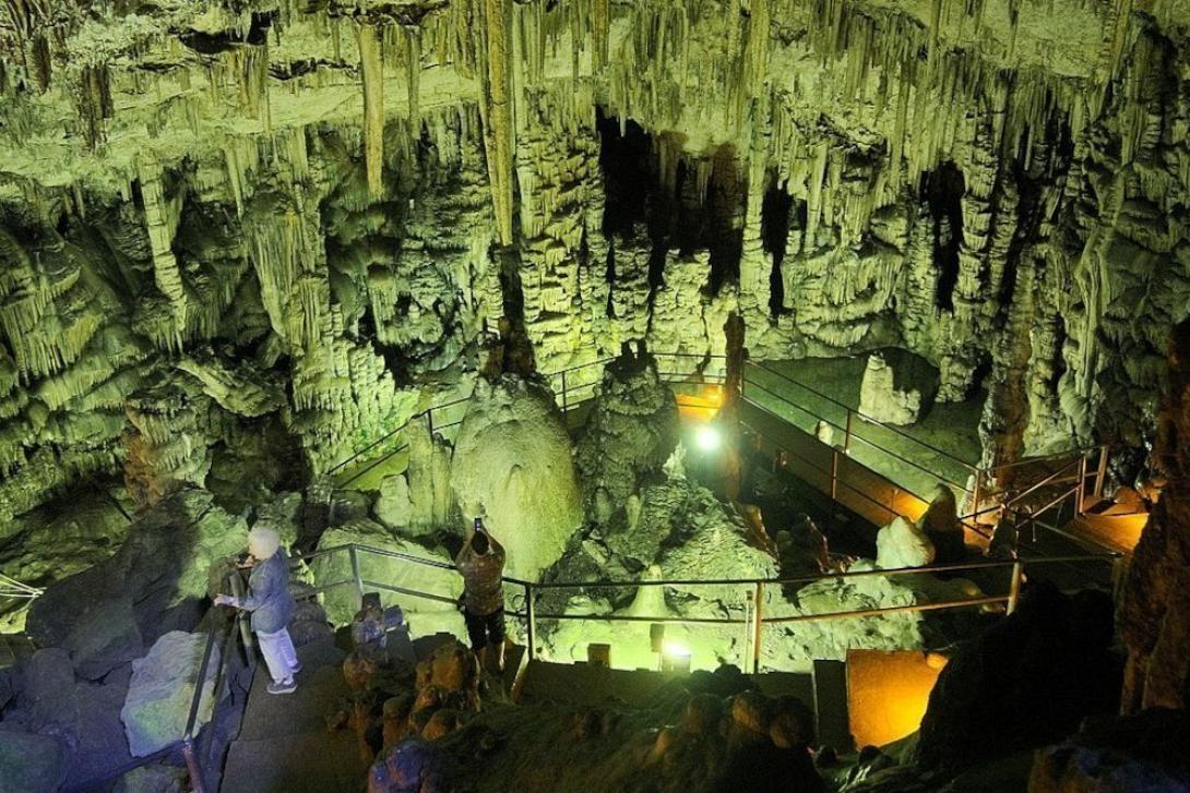 δικταίο άντρο