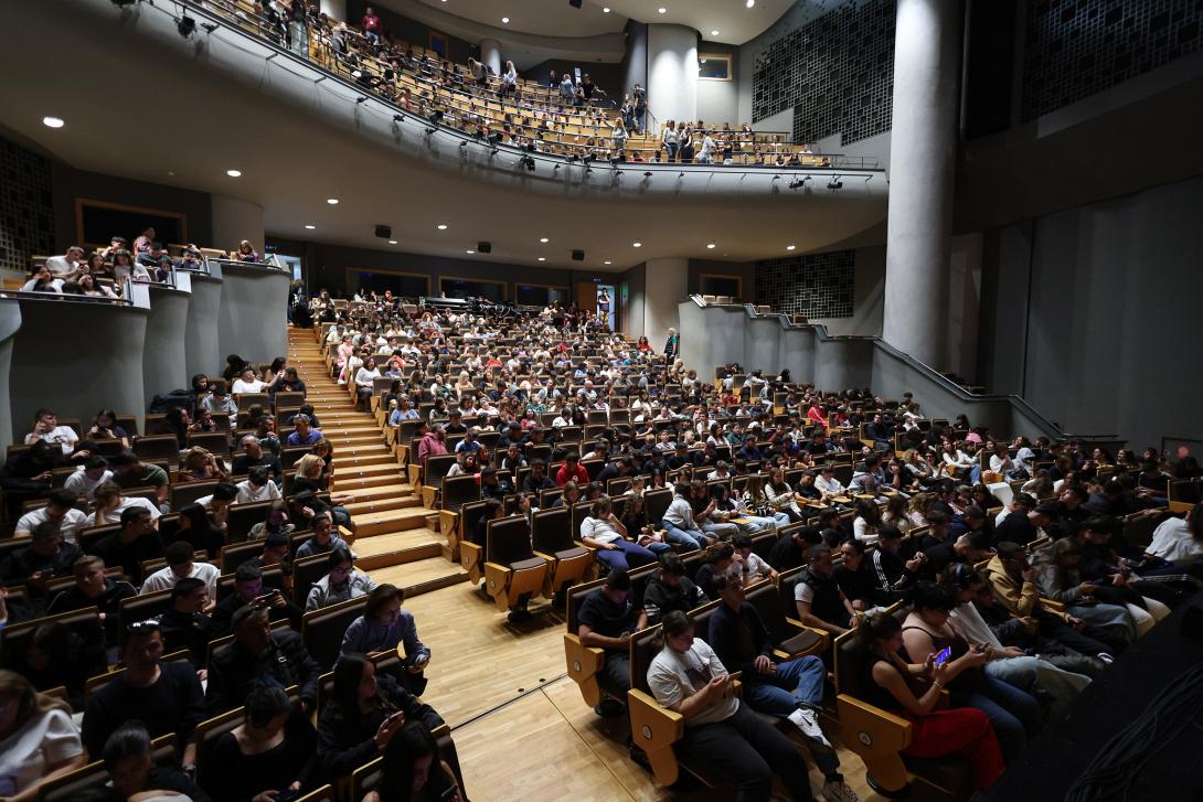 ΜΑΘΗΤΕΣ ΣΤΟ ΠΟΛΙΤΙΣΤΙΚΟ ΚΕΝΤΡΟ