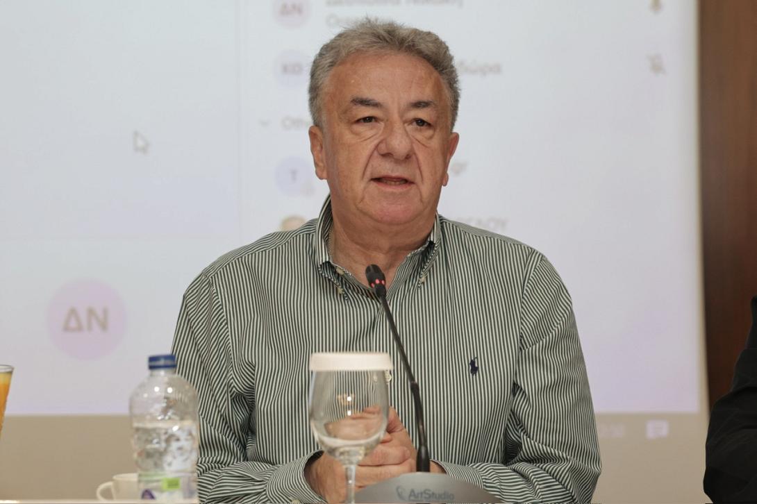 Σταύρος Αρναουτάκης