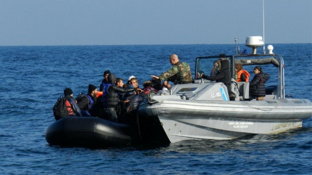 λιμενικό - μετανάστες 